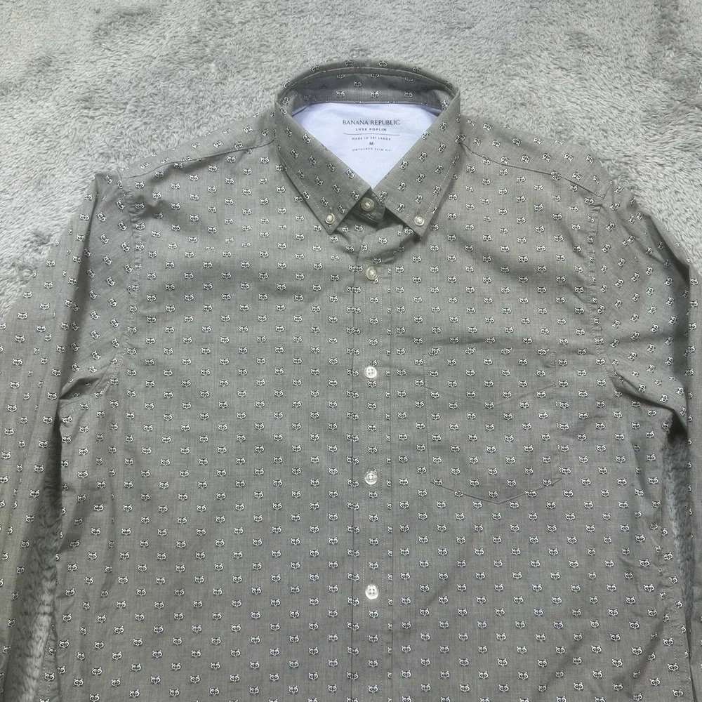 Banana Republic Shirt Mens M Gray Luxe Poplin Untucked Slim Fit Racoon Print EUC
